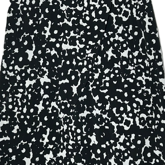 Cabi Black & White Floral High-Low Skirt with Elastic Waistband, Size Medium - Picture 8 of 15